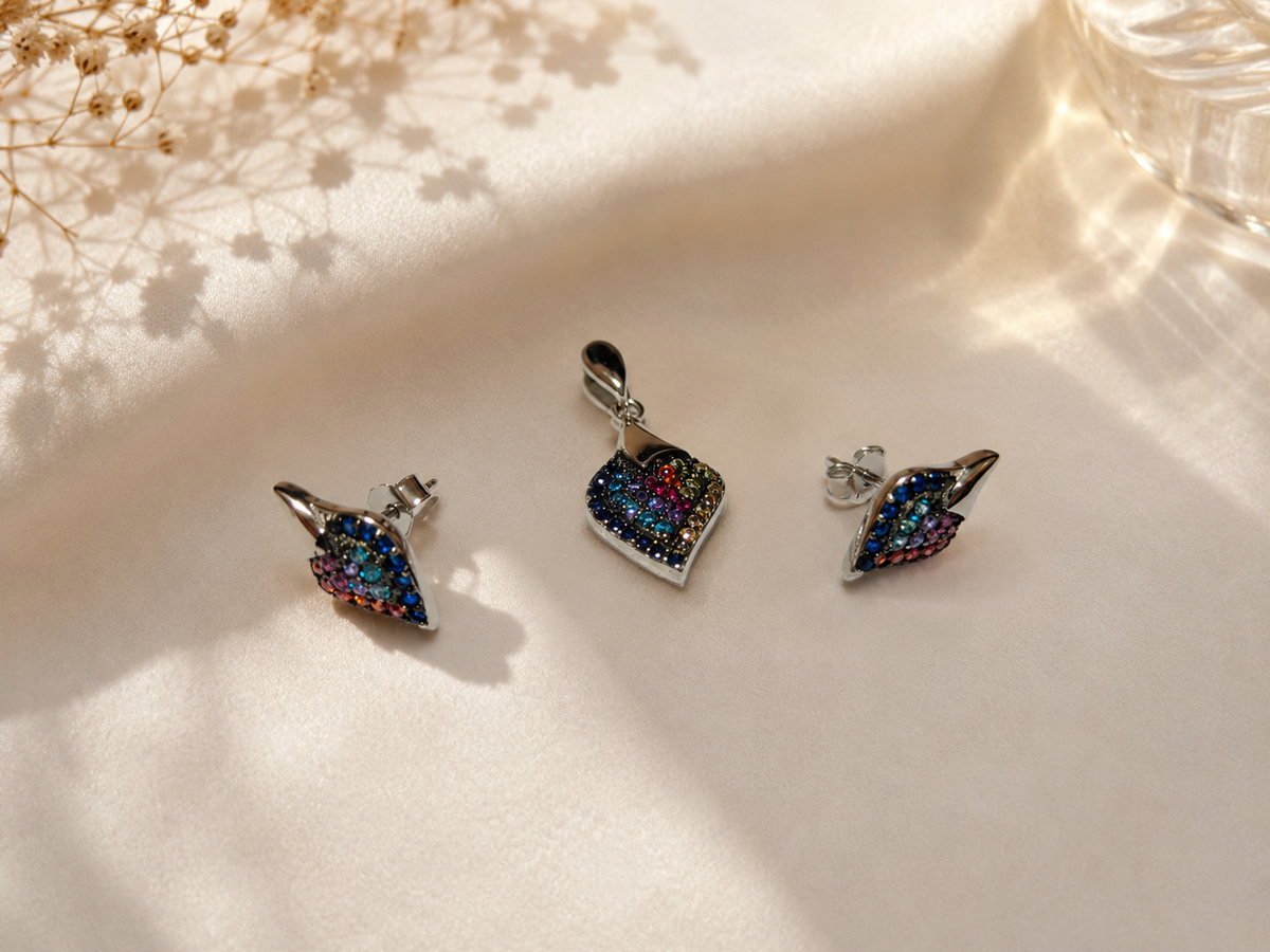 Aurora Leaf Pendant Set
